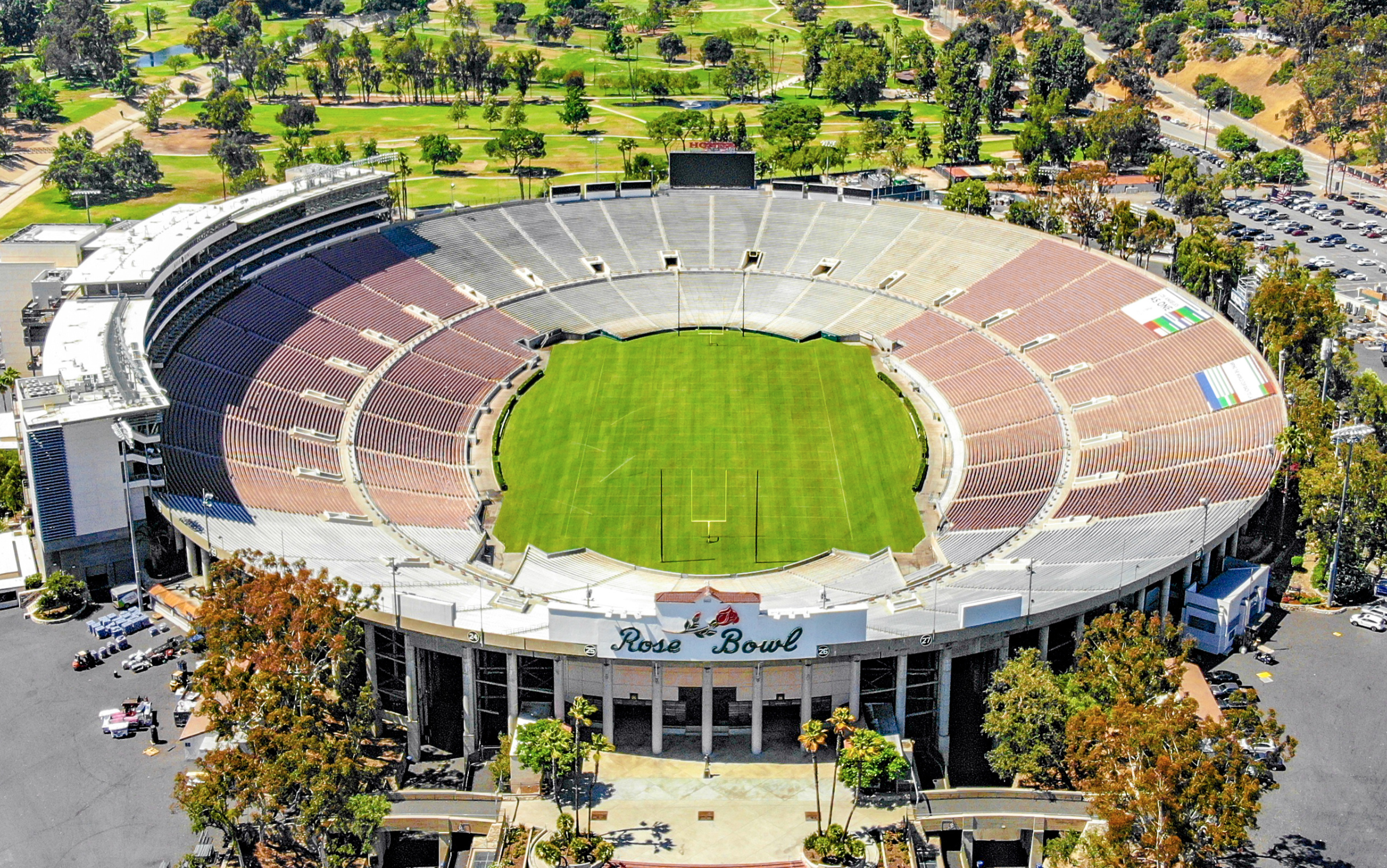 tom segura rose bowl